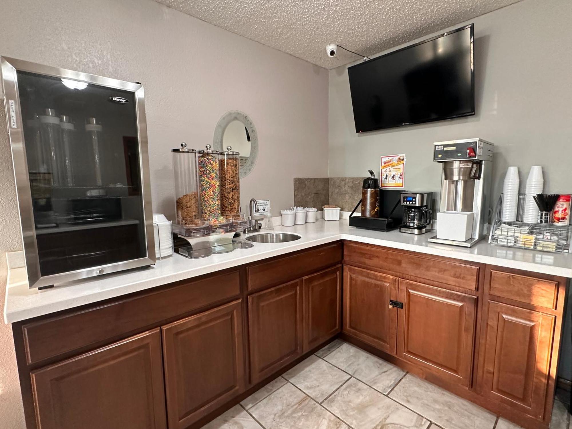 Super 8 Hotel Smithville Ngoại thất bức ảnh