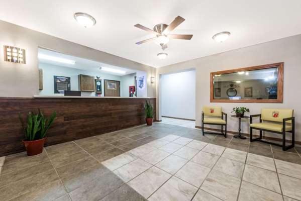 Super 8 Hotel Smithville Ngoại thất bức ảnh